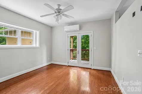 25 Houston Street Asheville NC 28801