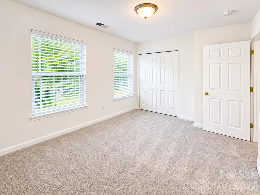 8611 Wandering Creek Way Charlotte NC 28227