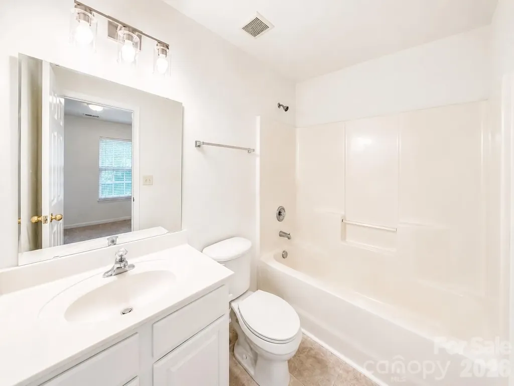 8611 Wandering Creek Way Charlotte NC 28227