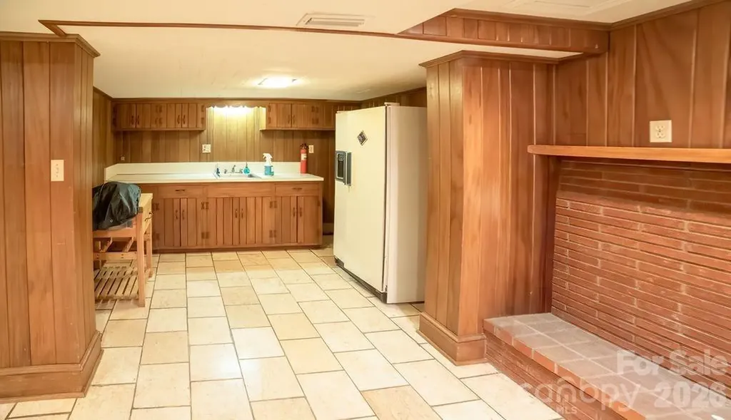 108 Beall Street NW Lenoir NC 28645