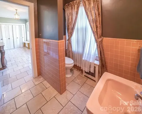 108 Beall Street NW Lenoir NC 28645