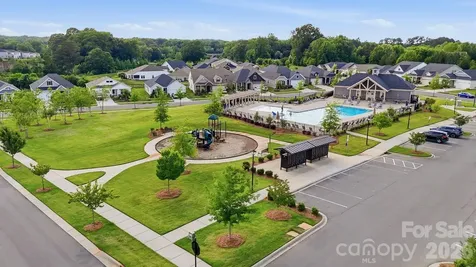 5012 Shadbush Road Charlotte NC 28215