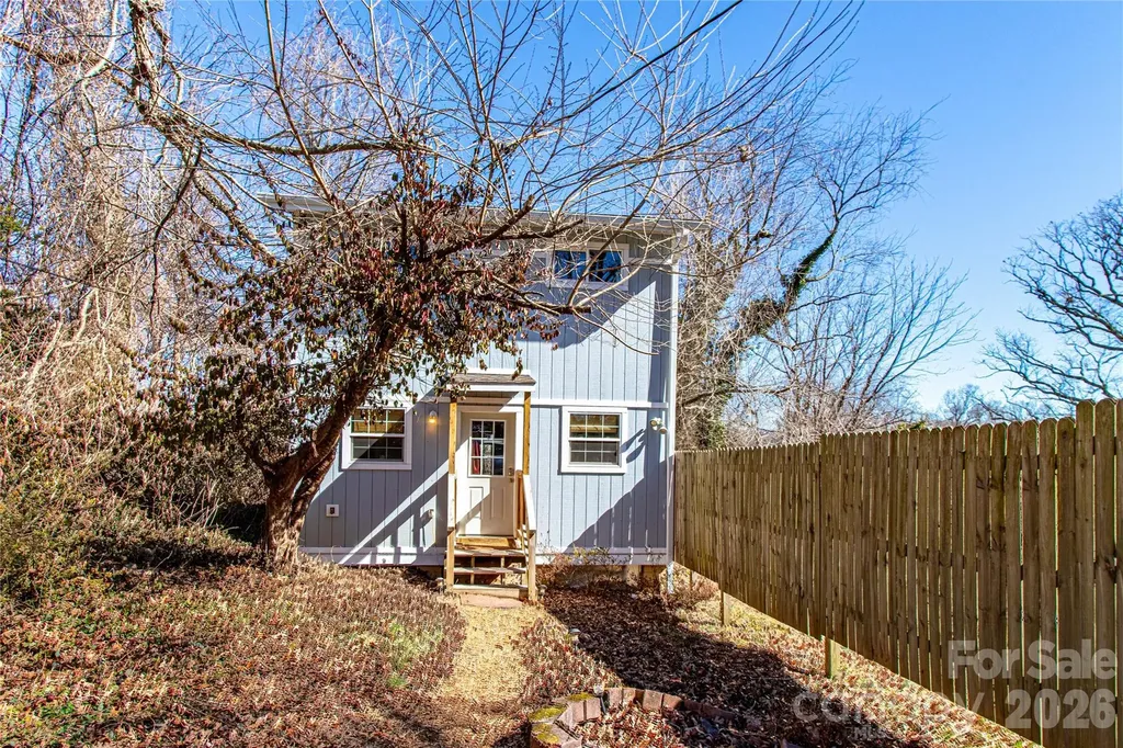 105 Adams Hill Road Asheville NC 28806
