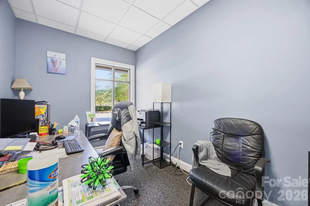 2116 Crown Centre Drive Charlotte NC 28227
