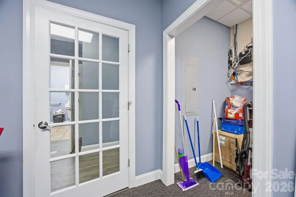 2116 Crown Centre Drive Charlotte NC 28227