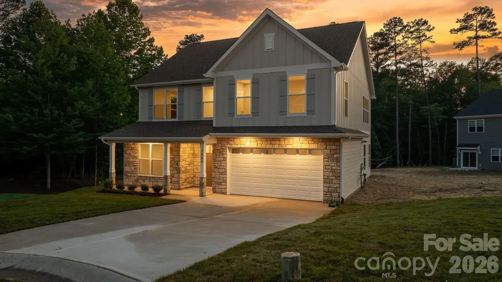 3869 12th Street Court NE Hickory NC 28601