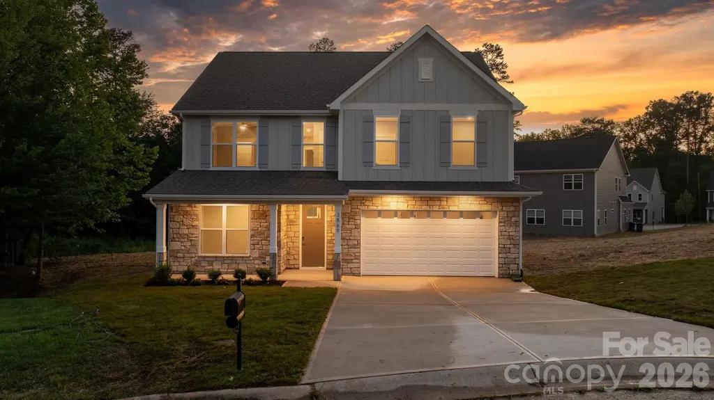 3869 12th Street Court NE Hickory NC 28601