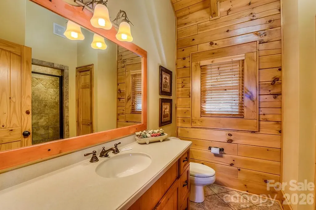 40 Adohi Trail Maggie Valley NC 28751