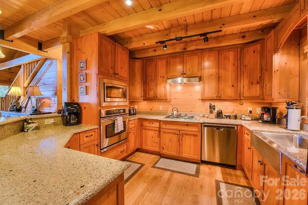 40 Adohi Trail Maggie Valley NC 28751