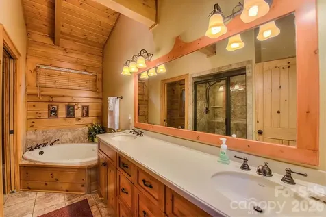 40 Adohi Trail Maggie Valley NC 28751