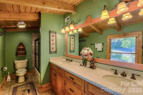 40 Adohi Trail Maggie Valley NC 28751