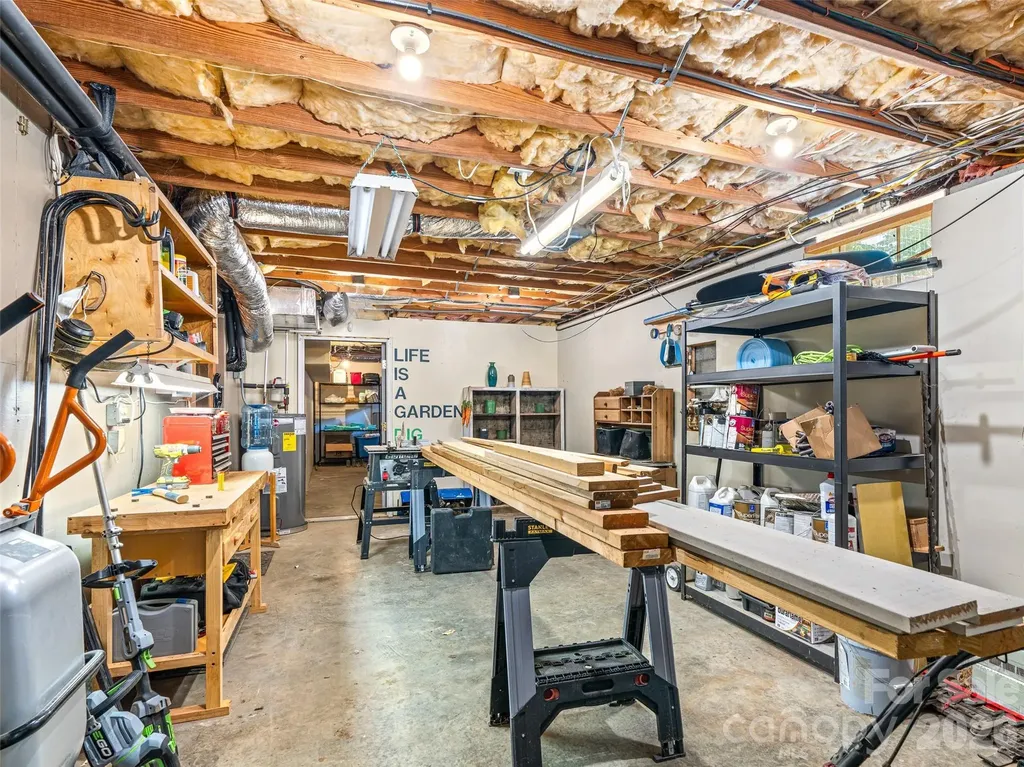 241 Pinners Cove Road Asheville NC 28803