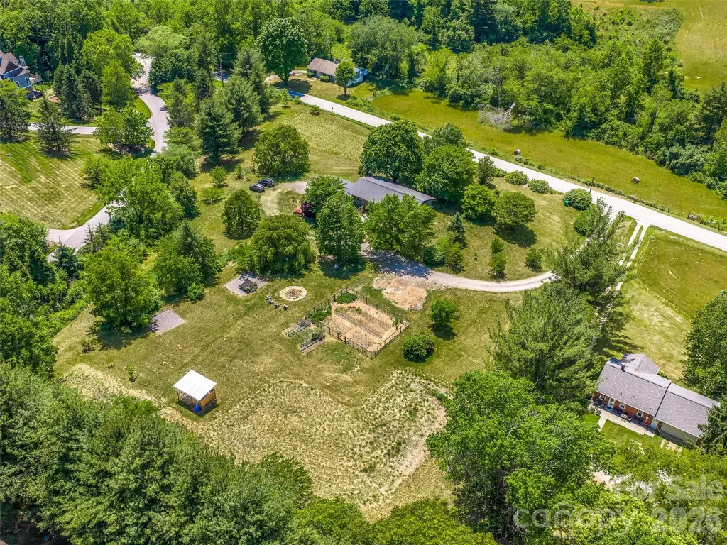 241 Pinners Cove Road Asheville NC 28803