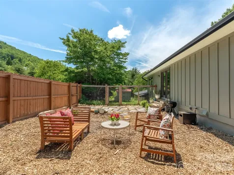 241 Pinners Cove Road Asheville NC 28803