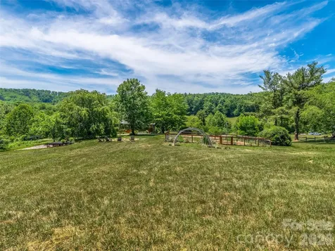 241 Pinners Cove Road Asheville NC 28803