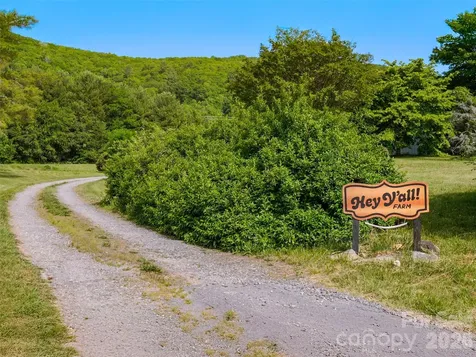 241 Pinners Cove Road Asheville NC 28803