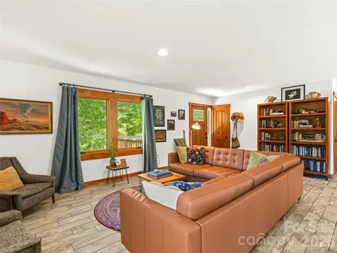 241 Pinners Cove Road Asheville NC 28803