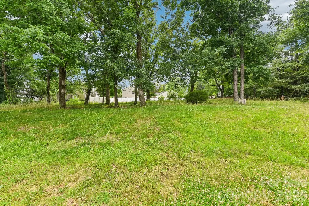 5904 Leawood Run Court Charlotte NC 28269