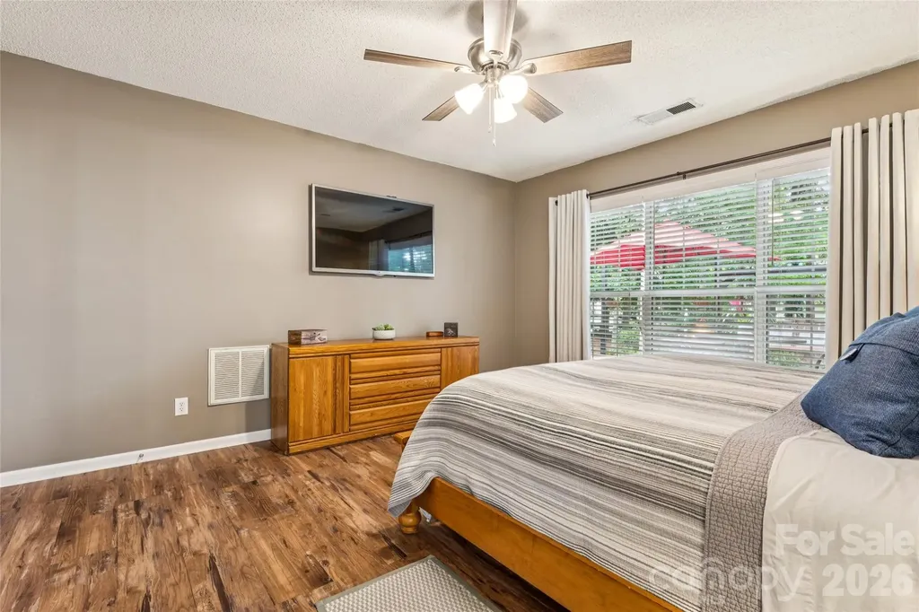 5931 Downfield Wood Drive Charlotte NC 28269
