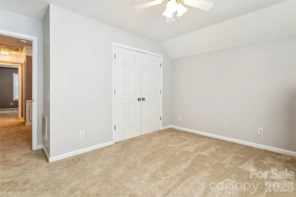 5931 Downfield Wood Drive Charlotte NC 28269