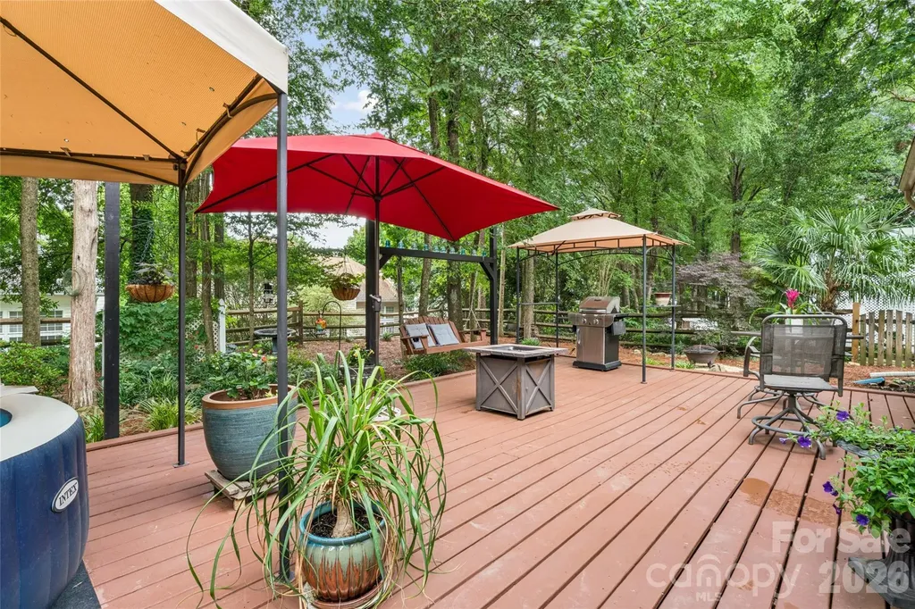 5931 Downfield Wood Drive Charlotte NC 28269