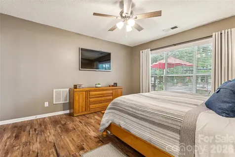 5931 Downfield Wood Drive Charlotte NC 28269