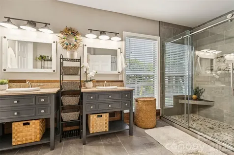5931 Downfield Wood Drive Charlotte NC 28269