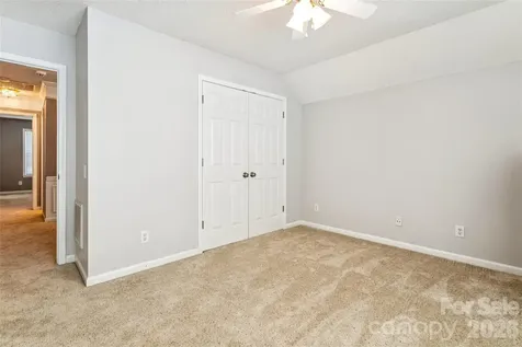 5931 Downfield Wood Drive Charlotte NC 28269