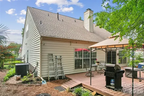 5931 Downfield Wood Drive Charlotte NC 28269