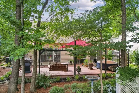 5931 Downfield Wood Drive Charlotte NC 28269