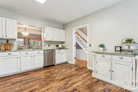 5931 Downfield Wood Drive Charlotte NC 28269