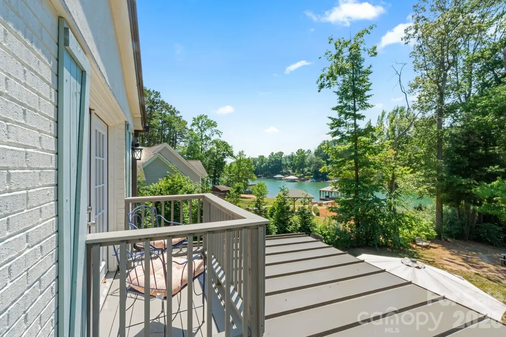 383 Sundown Road Mooresville NC 28117