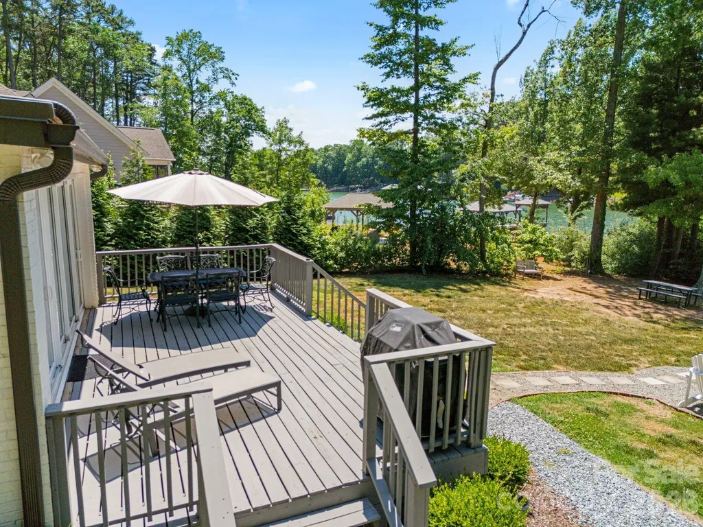 383 Sundown Road Mooresville NC 28117