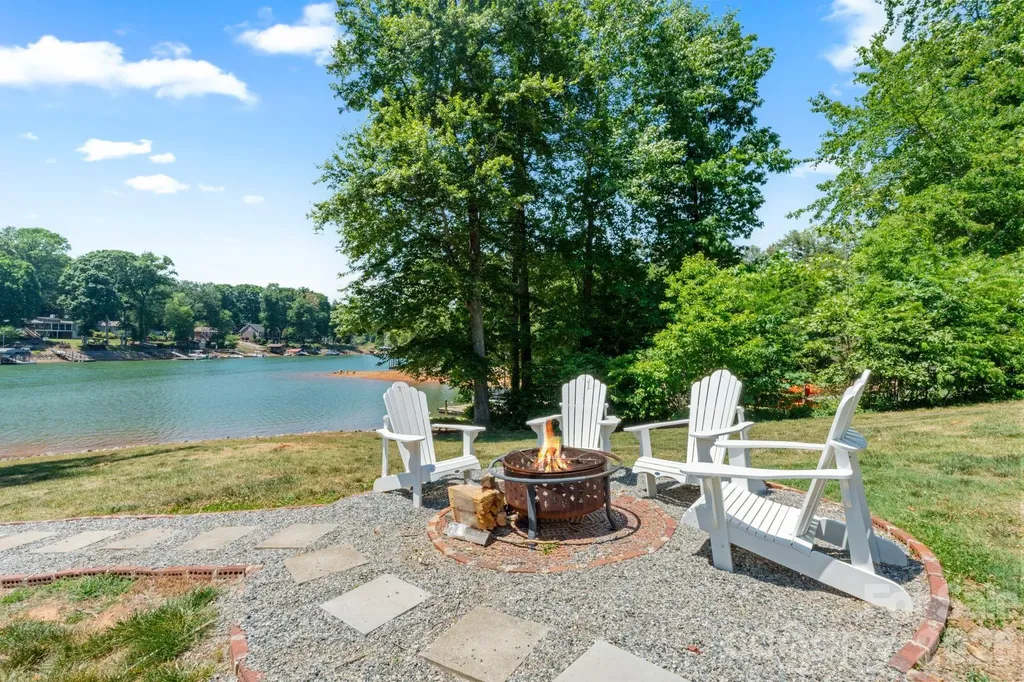 383 Sundown Road Mooresville NC 28117