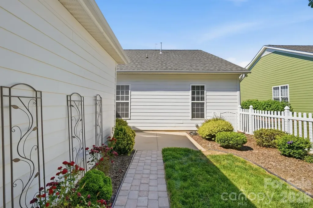 13344 Old Compton Court Pineville NC 28134