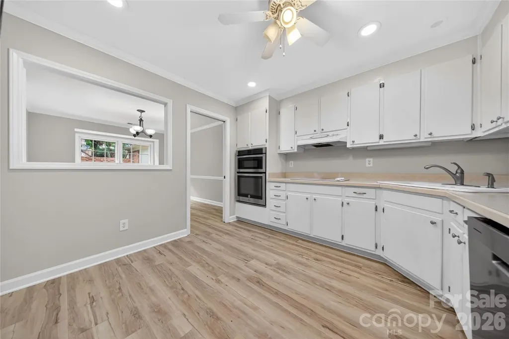 2405 Quail Lake Drive Charlotte NC 28210