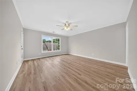 2405 Quail Lake Drive Charlotte NC 28210