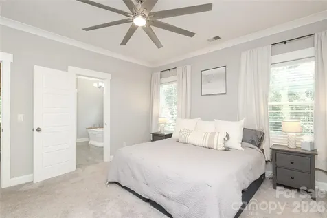 10105 Greenwood Court Charlotte NC 28215