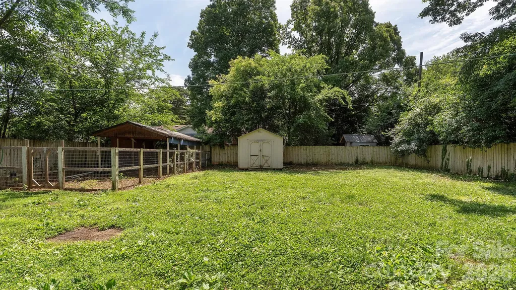 4900 Carriage Drive Circle Charlotte NC 28205