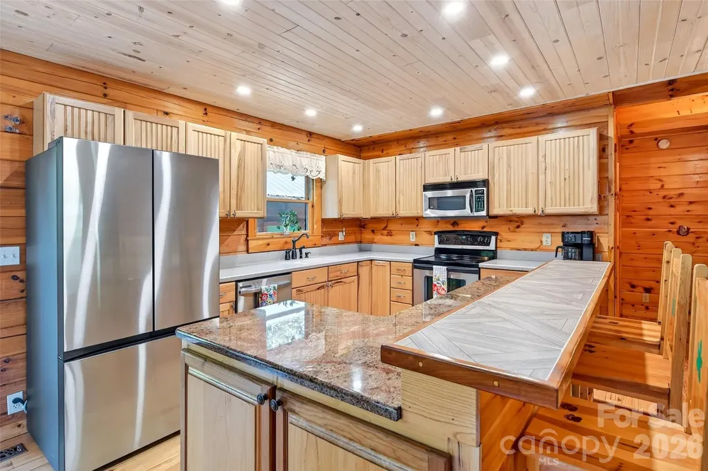 545 Mountain Crest Drive S Marion NC 28752