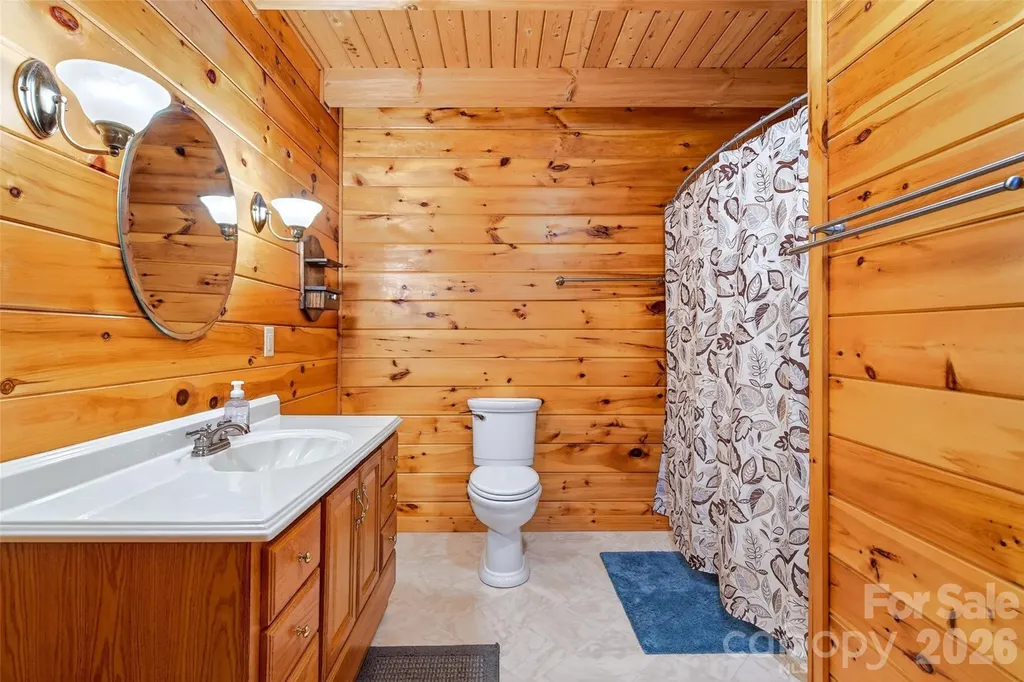 545 Mountain Crest Drive S Marion NC 28752