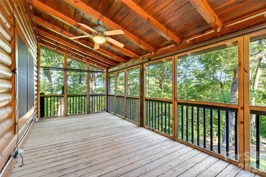 545 Mountain Crest Drive S Marion NC 28752