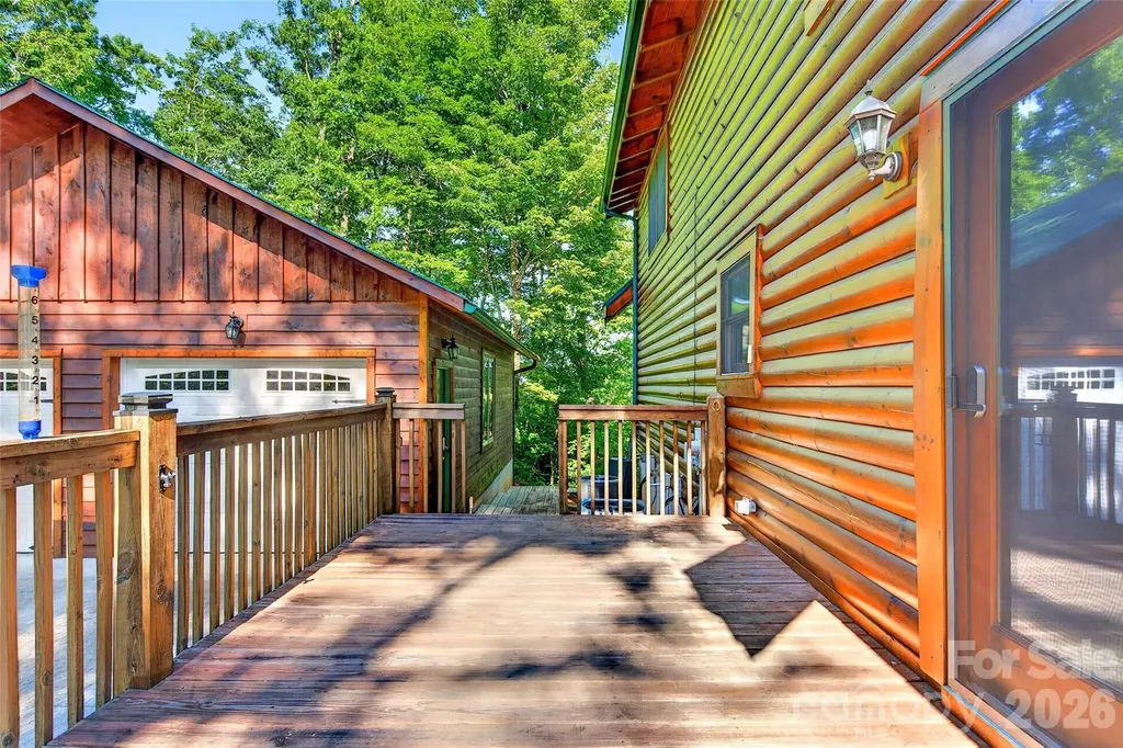 545 Mountain Crest Drive S Marion NC 28752