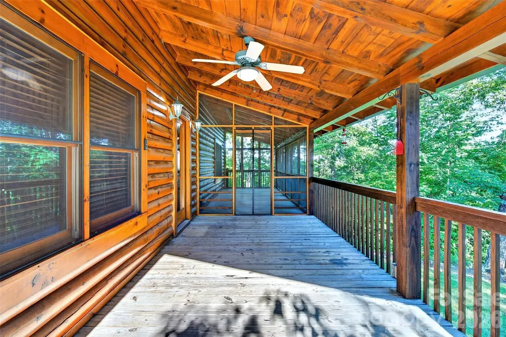 545 Mountain Crest Drive S Marion NC 28752
