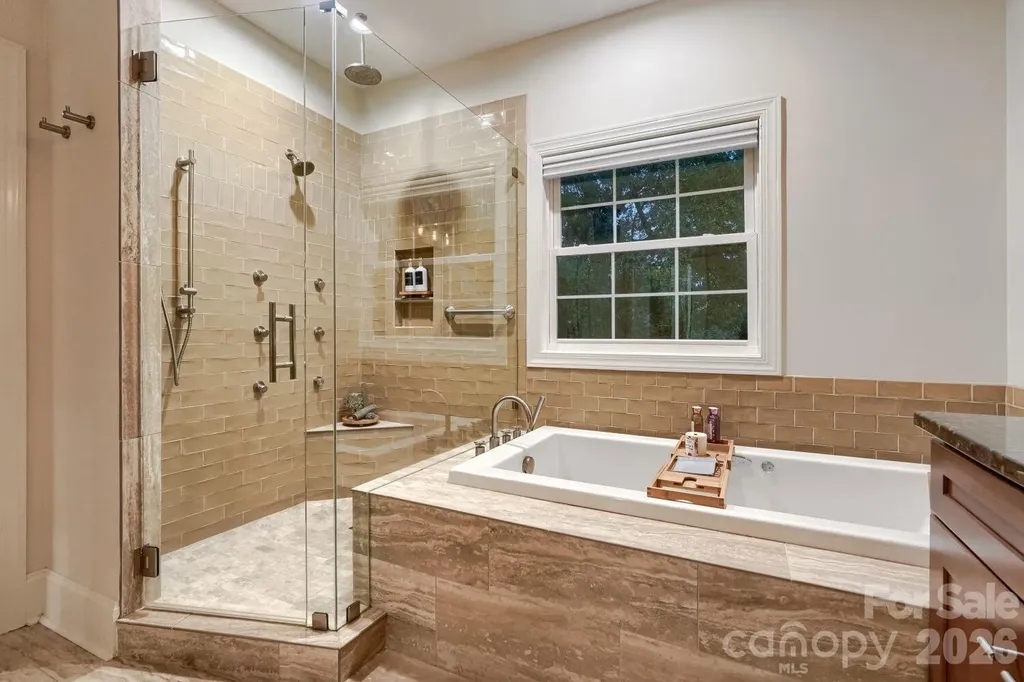 6605 Saunton Court Charlotte NC 28277