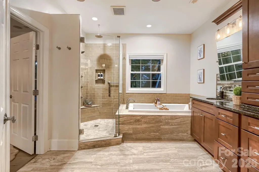 6605 Saunton Court Charlotte NC 28277