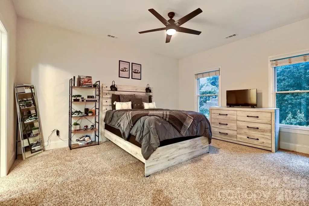 6605 Saunton Court Charlotte NC 28277