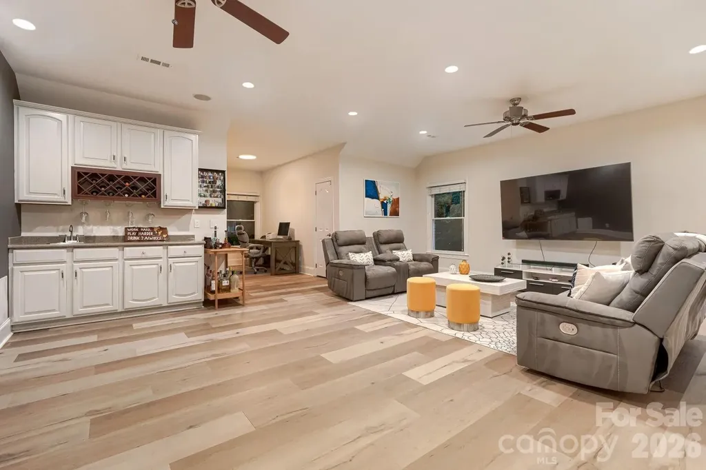 6605 Saunton Court Charlotte NC 28277