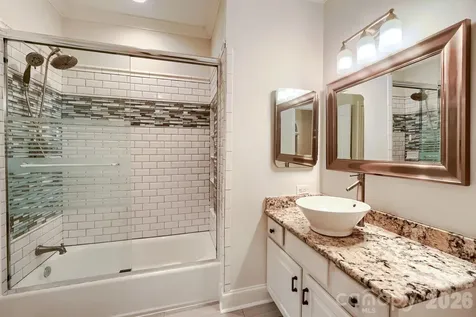 6605 Saunton Court Charlotte NC 28277