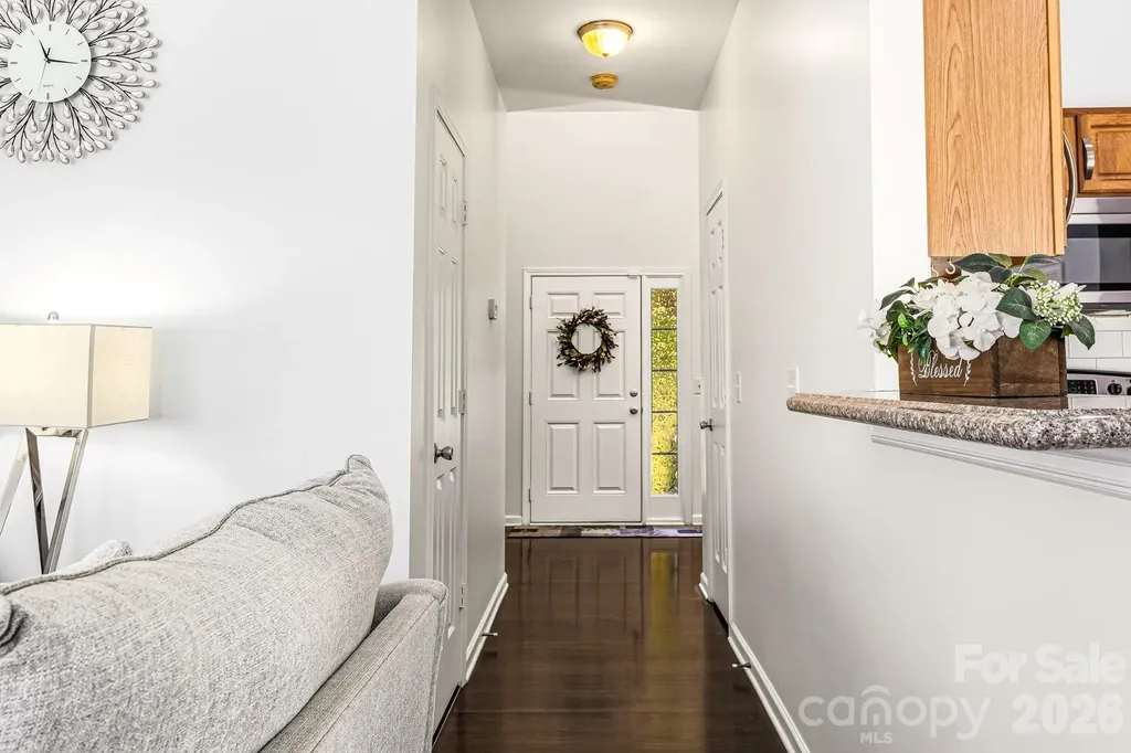 4816 Delprado Circle Charlotte NC 28216